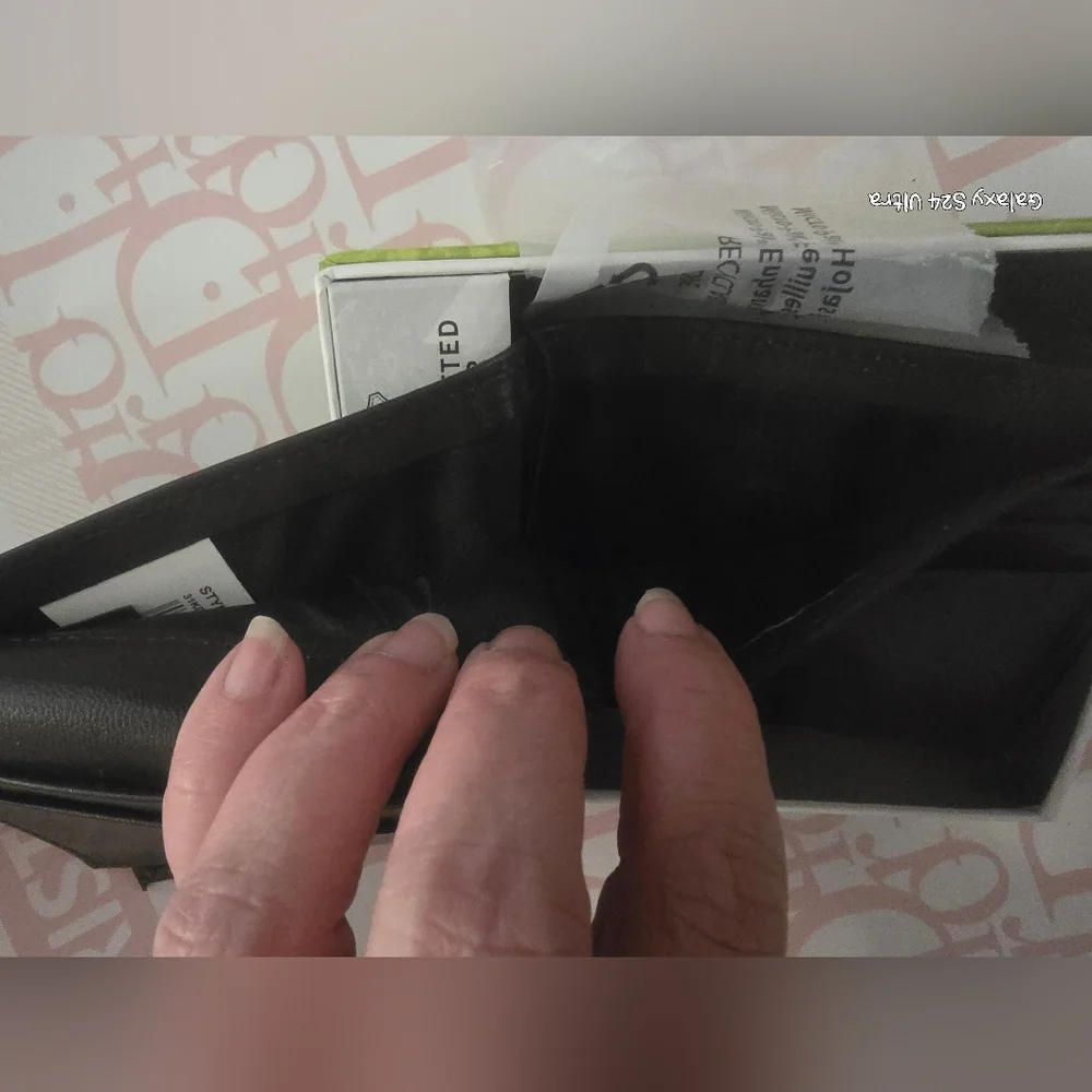 Kenneth Cole Reaction Brown Wallet NIB